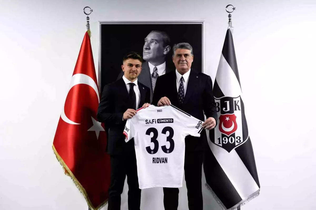 Beşiktaş, Rıdvan Yılmaz'ı Transfer Etti