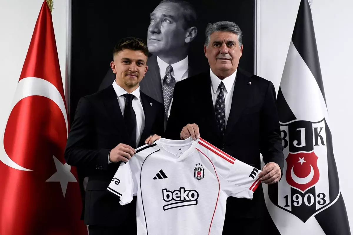 Beşiktaş, Rıdvan Yılmaz'la 3+1 yıllık sözleşme imzaladı