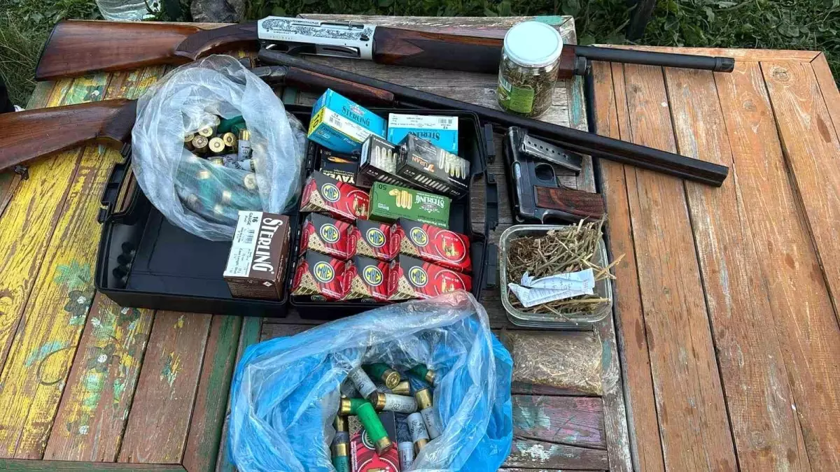 İznik'te Uyuşturucu Operasyonu: Kenevir ve Silah Ele Geçirildi