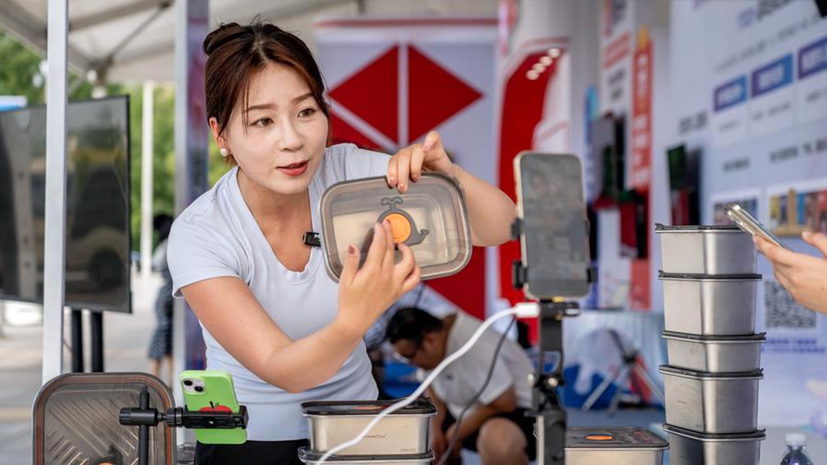 Çin E-Ticaret Sektörü 2025'te Yüzde 9,2 Büyüdü
