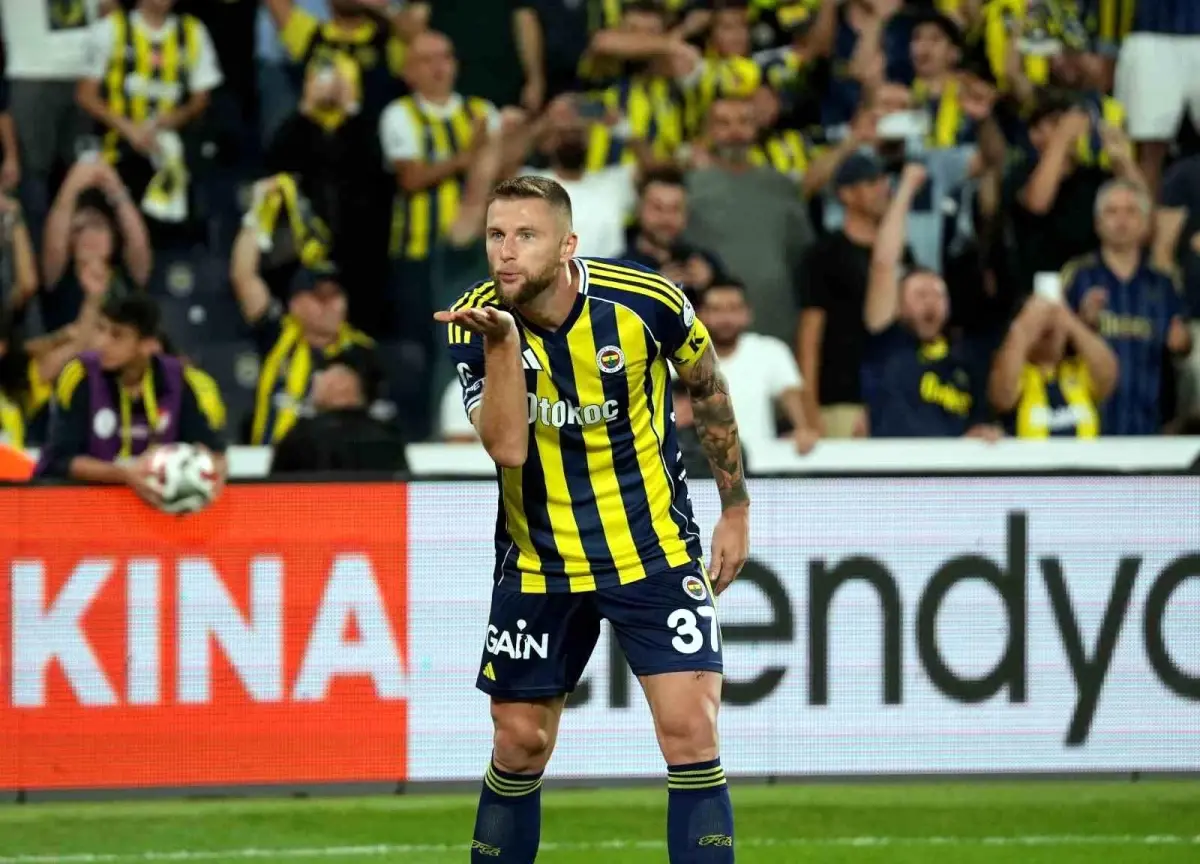 Fenerbahçe'nin İlk Golü Milan Skriniar'dan Geldi