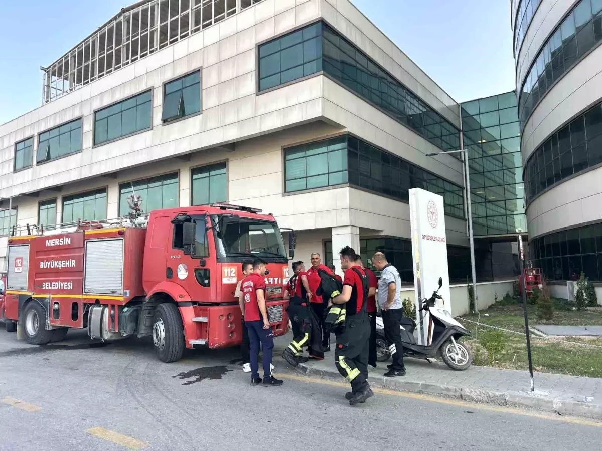 Tarsus Devlet Hastanesi'nde Akü Yangını Riski