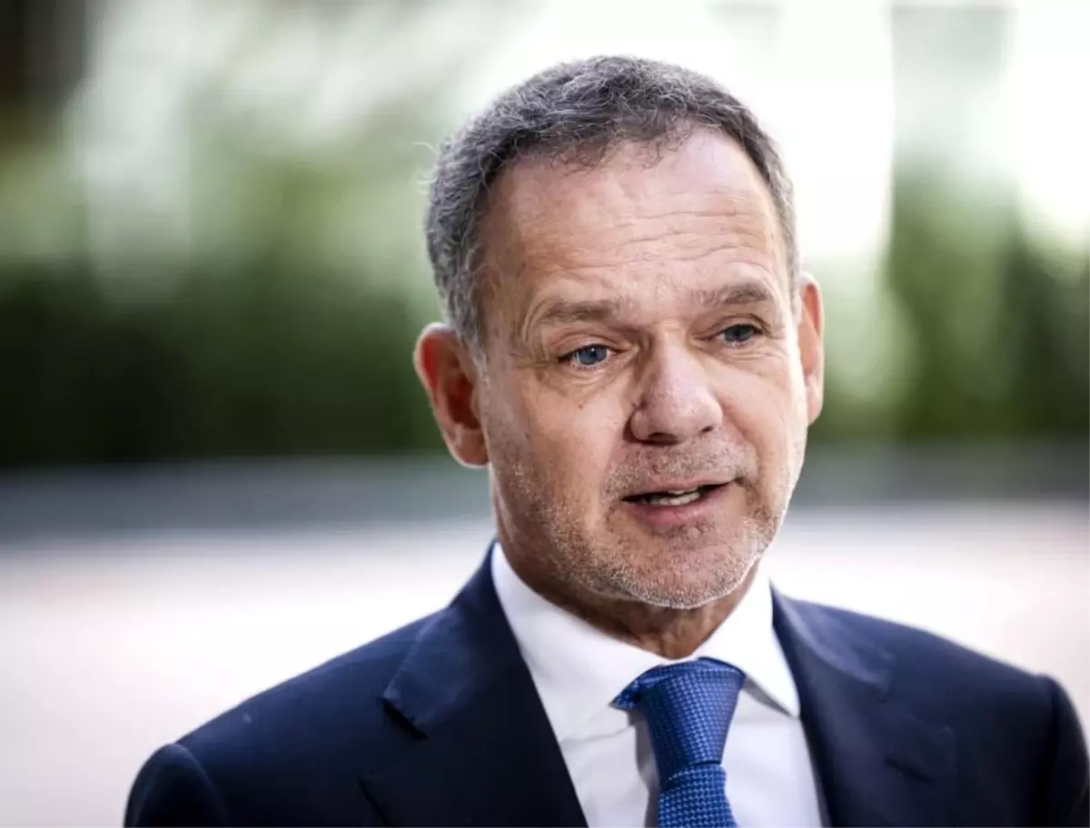 Hollanda Dışişleri Bakanı Caspar Veldkamp İstifa Etti