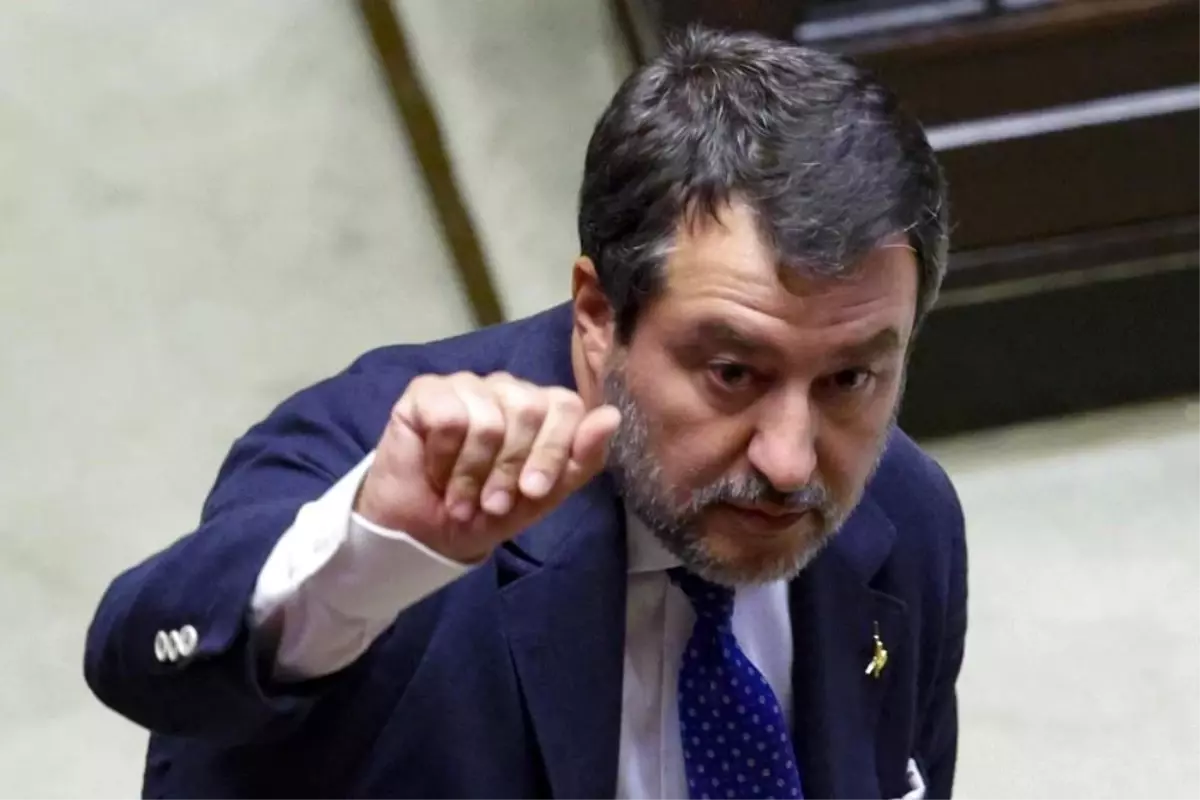Fransa, İtalya'nın Büyükelçisi'ni Bakanlığa Çağırdı