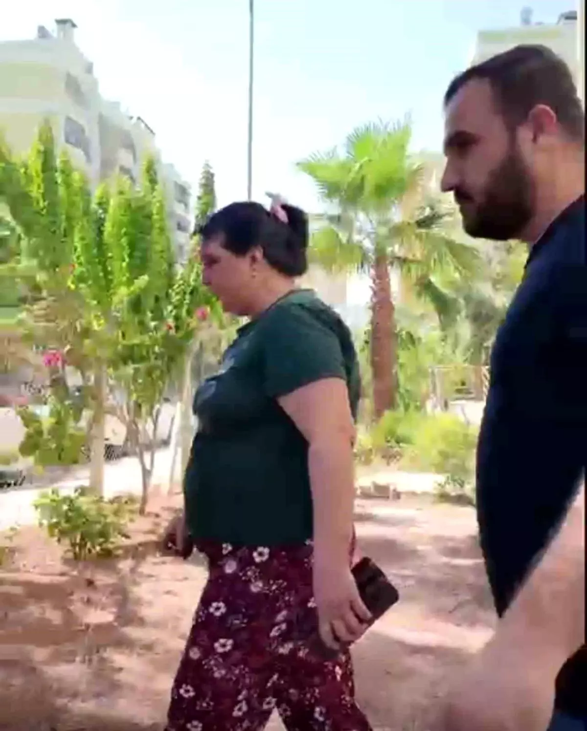 Adana'da Kızını Bıçakla Kovalayan Anne Gözaltına Alındı