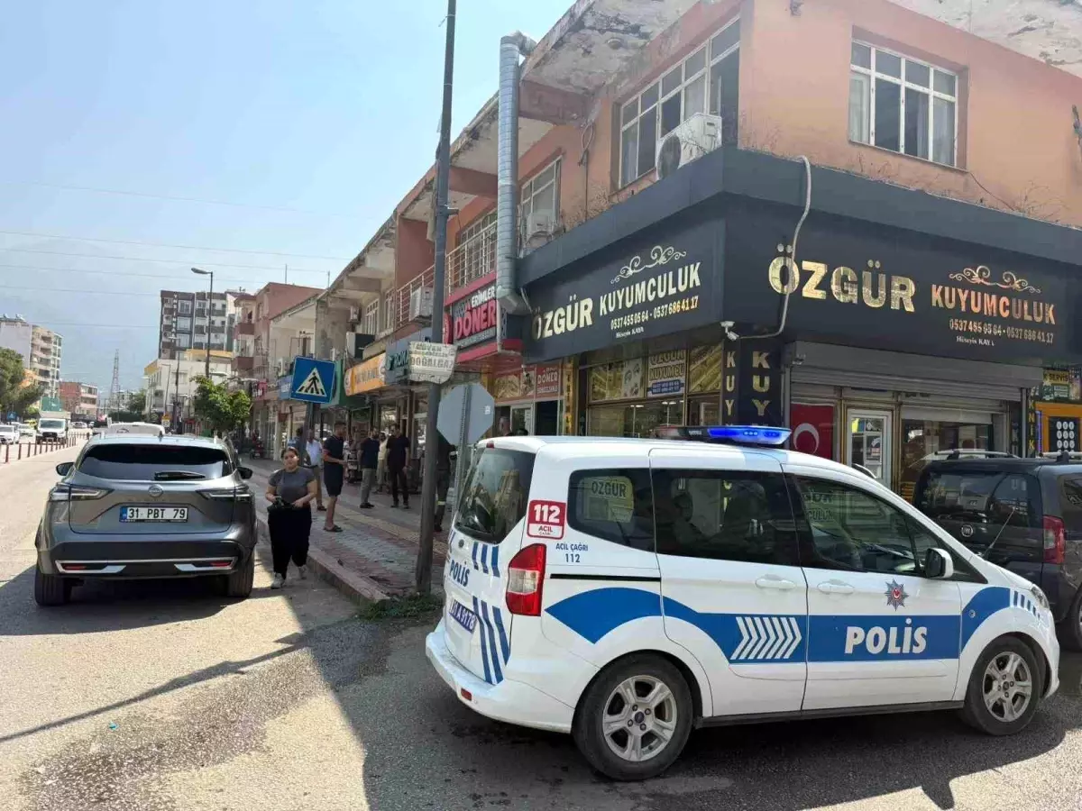 Hatay'da Kuyumcu Soygunu Girişimi: İş Yeri Sahibinin Kurnazlığı ile Başarısız