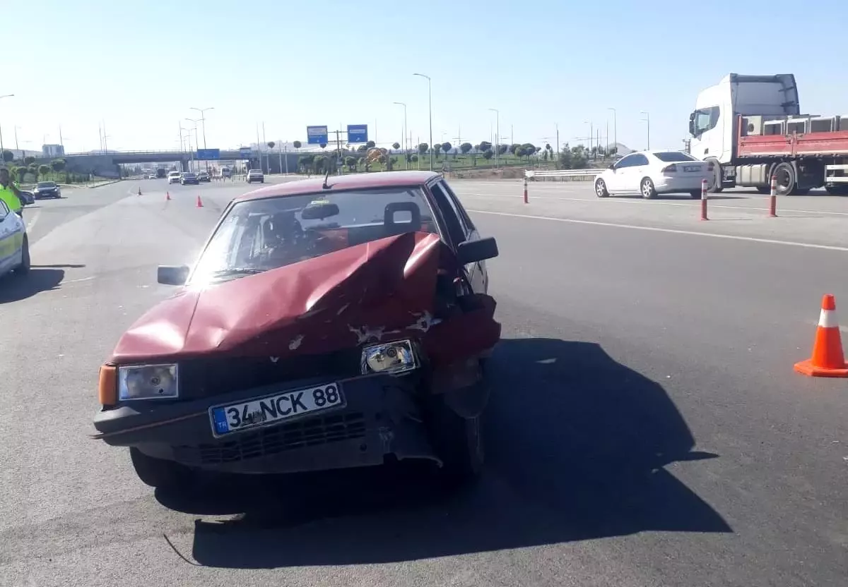 Malatya'da Trafik Kazası: 2 Yaralı
