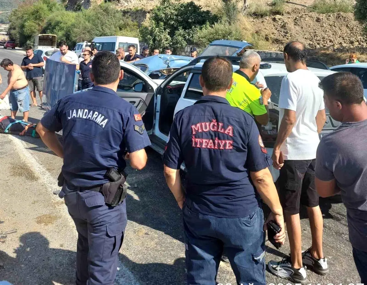 Muğla'da Trafik Kazaları: 1 Ölü, 4 Yaralı