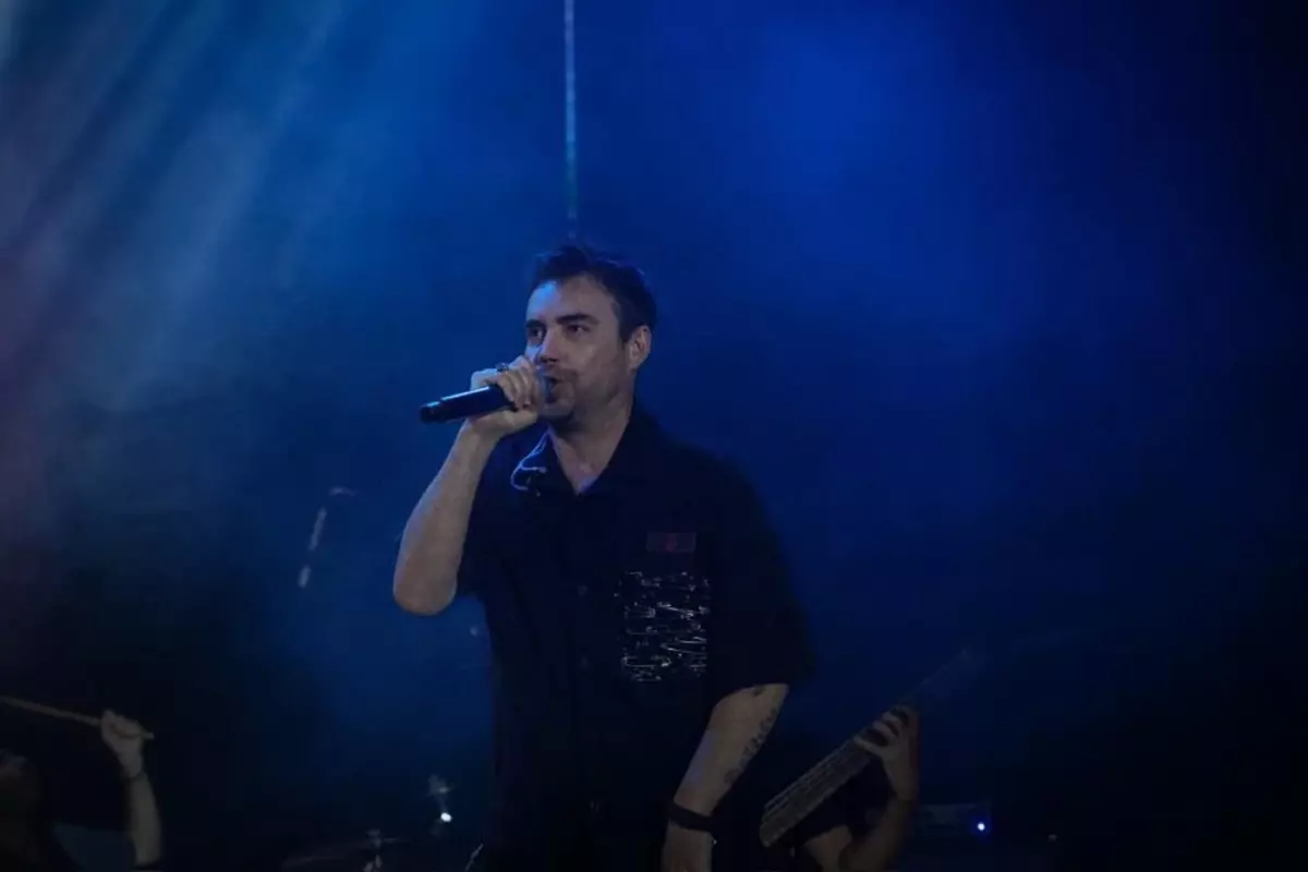 Murat Dalkılıç'tan Hakkari'de müzik şöleni