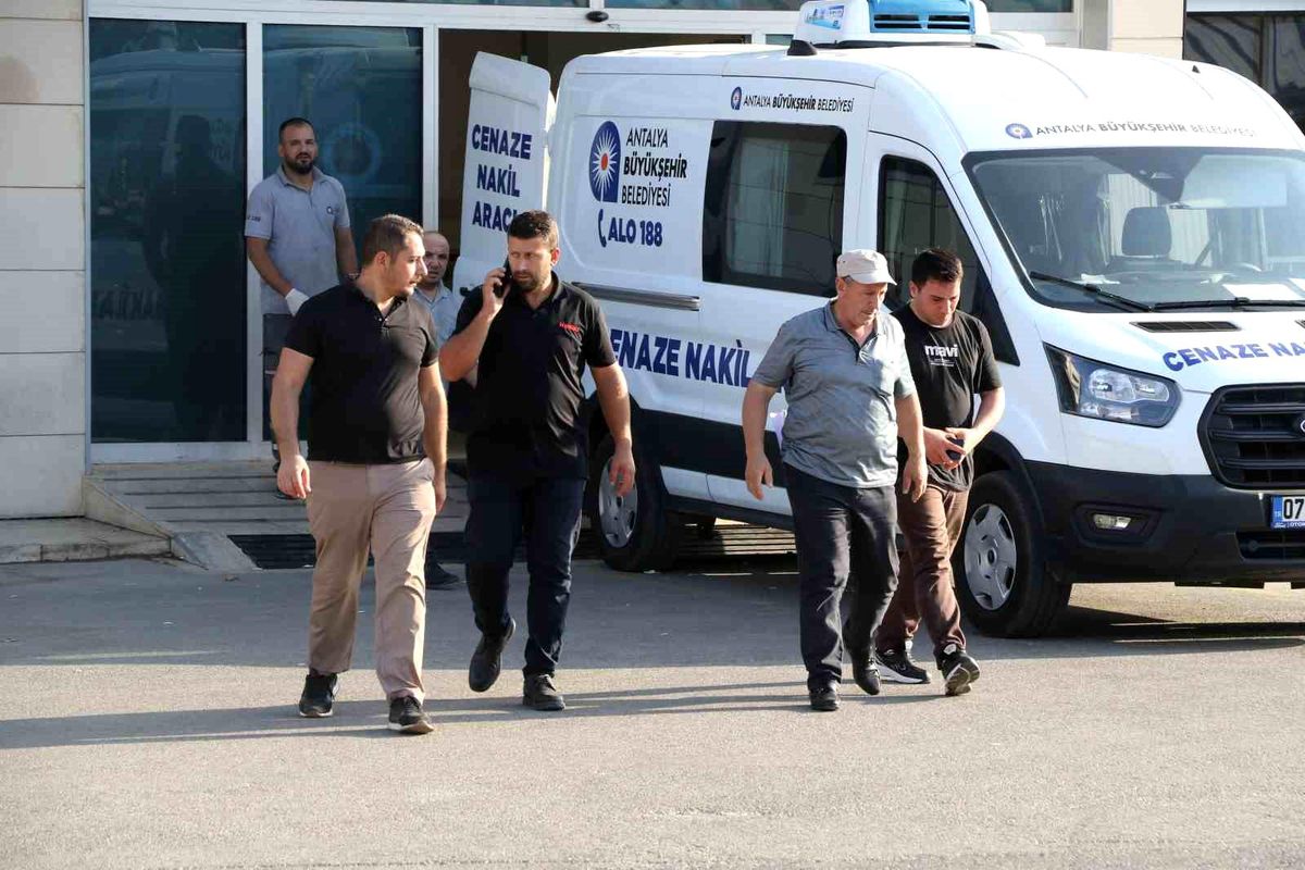 Antalya'da Pastane Çalışanının Ölümü ve Şok İntihar