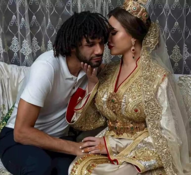 super lig in eski yildizi elneny esinin ustune 18974111 5525 m