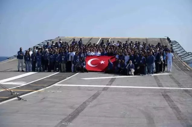 tcg anadolu nun zafer yolculugu istanbul da son 18974799 419 m