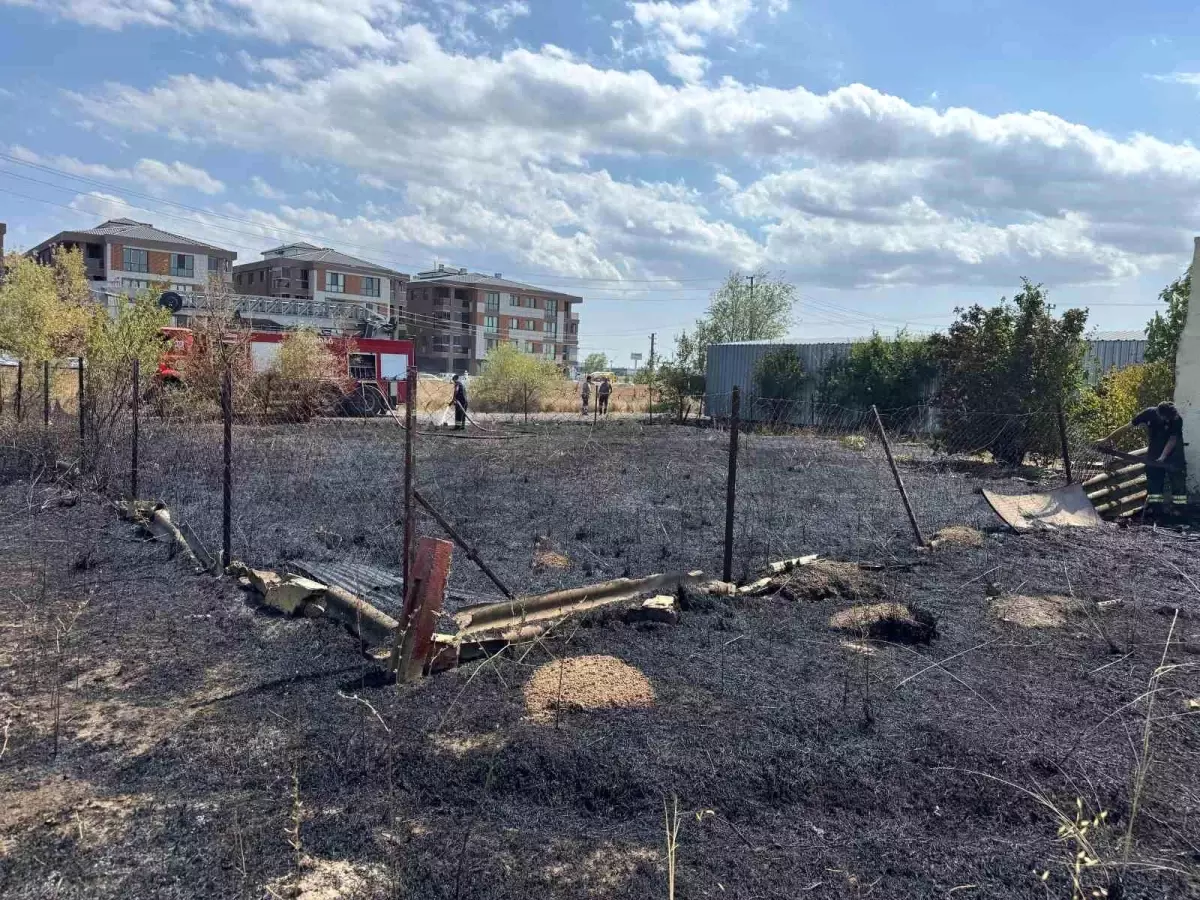 Tekirdağ'da Çocukların Çıkardığı Yangın Control Altına Alındı