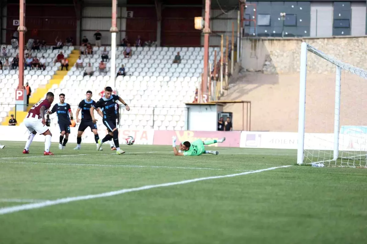 Bandırmaspor, Adana Demirspor'u 4-0 Mağlup Etti