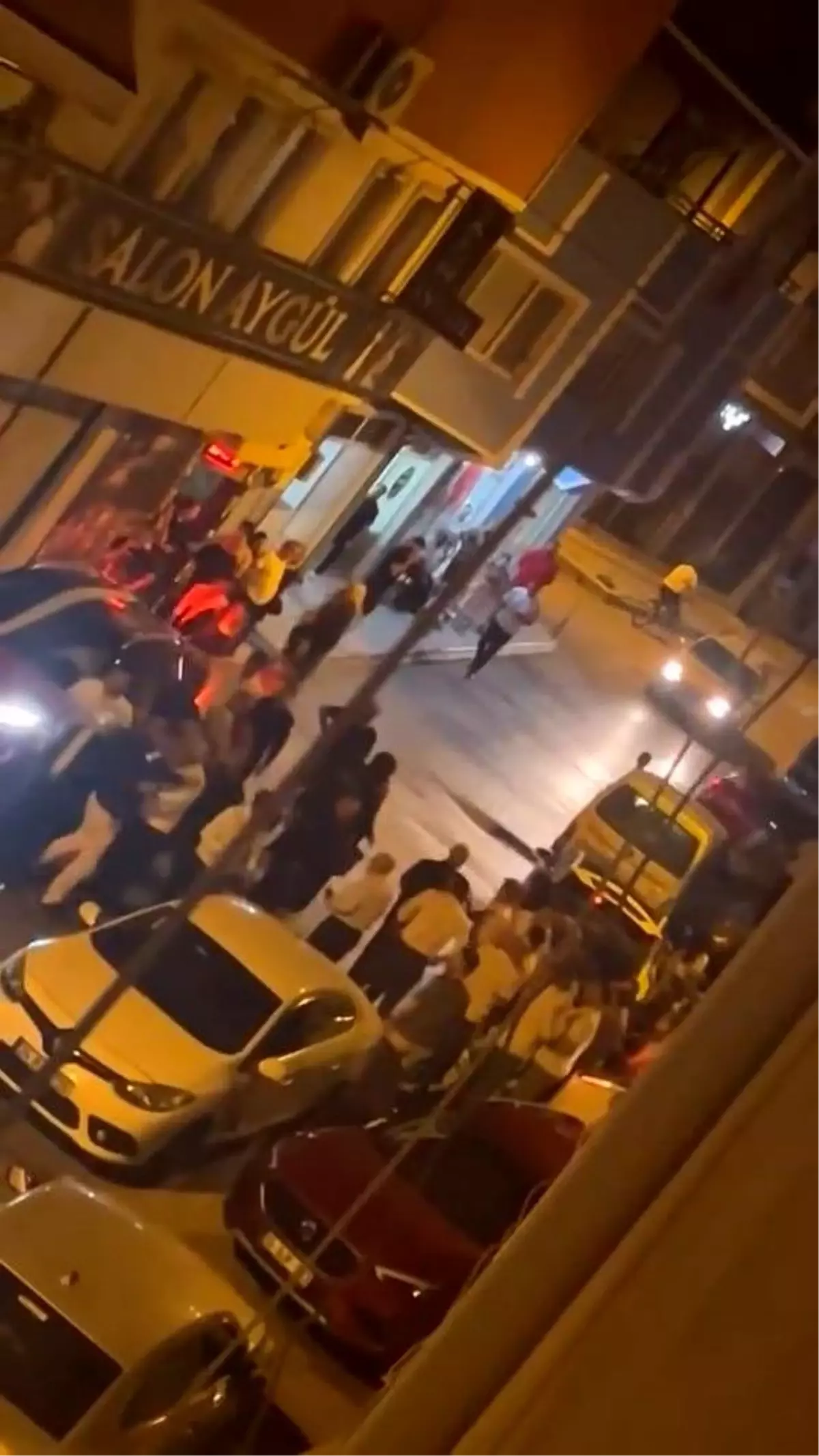 Bursa'da Düğün Eğlencesinde Kavga: Yaralılar Hastaneye Kaldırıldı