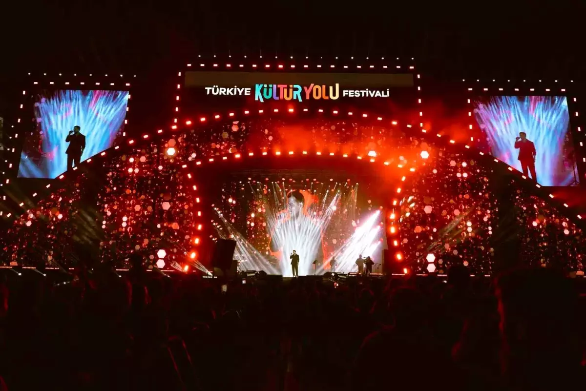 Siyam, Erzurum Kültür Yolu Festivali'nde Unutulmaz Bir Gece Yaşattı