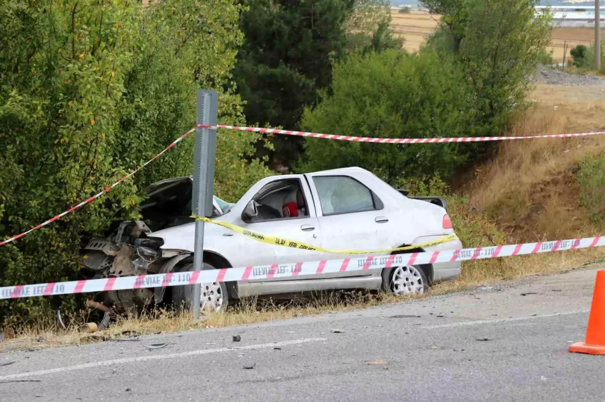 Kastamonu'da Kaza: 15 Yaşındaki Kız Hayatını Kaybetti, Sürücü Ağır Yaralandı