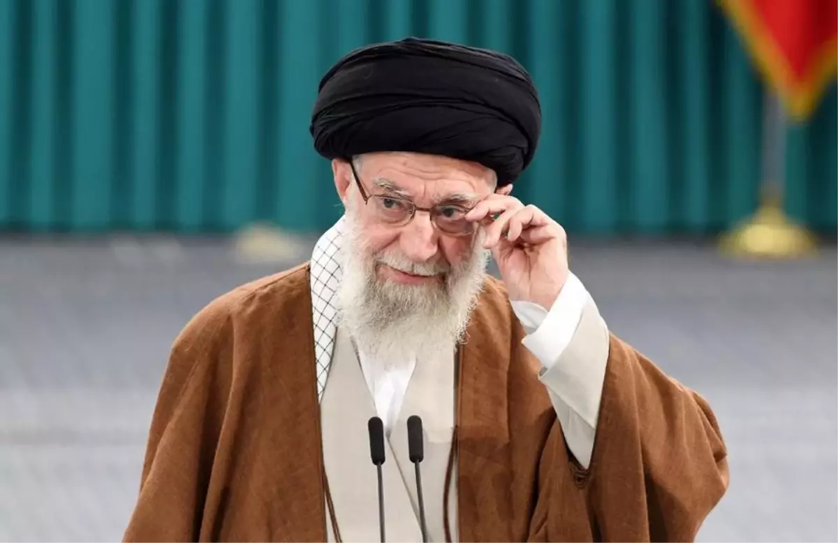 Hamaney: ABD'nin Düşmanca Tutumu Sorunları Çözümsüz Kılıyordu