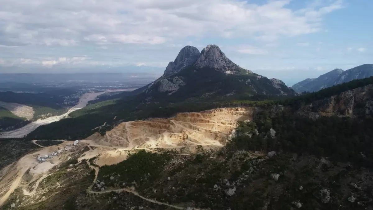 Antalya'da Kalker Ocağı Kapasite Artışı Talebi Reddedildi