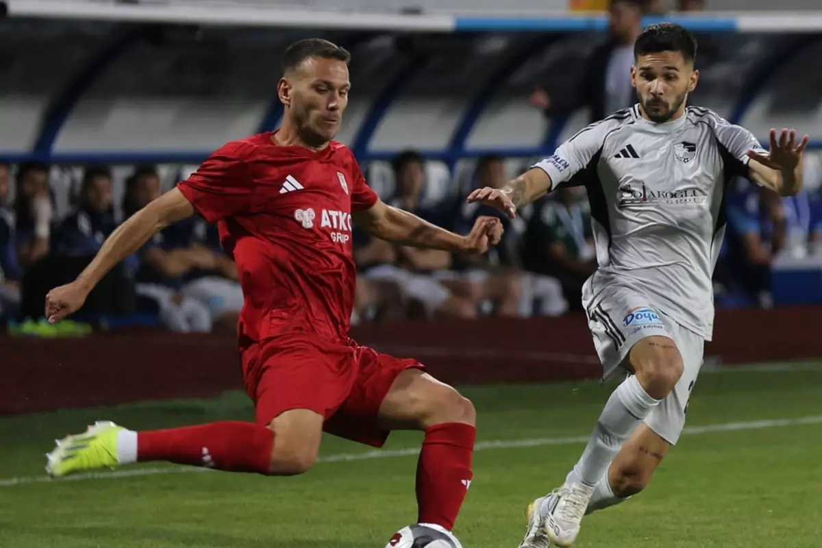 İlk yarısı 3-0 biten Erzurumspor-Pendikspor maçında inanılmaz geri dönüş
