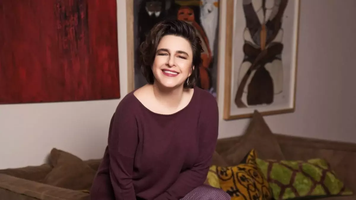 Magazin Bahane'de Esra Dermancıoğlu üzerinden yeni polemik! 'Bülent Ersoy gibi yapıyor'