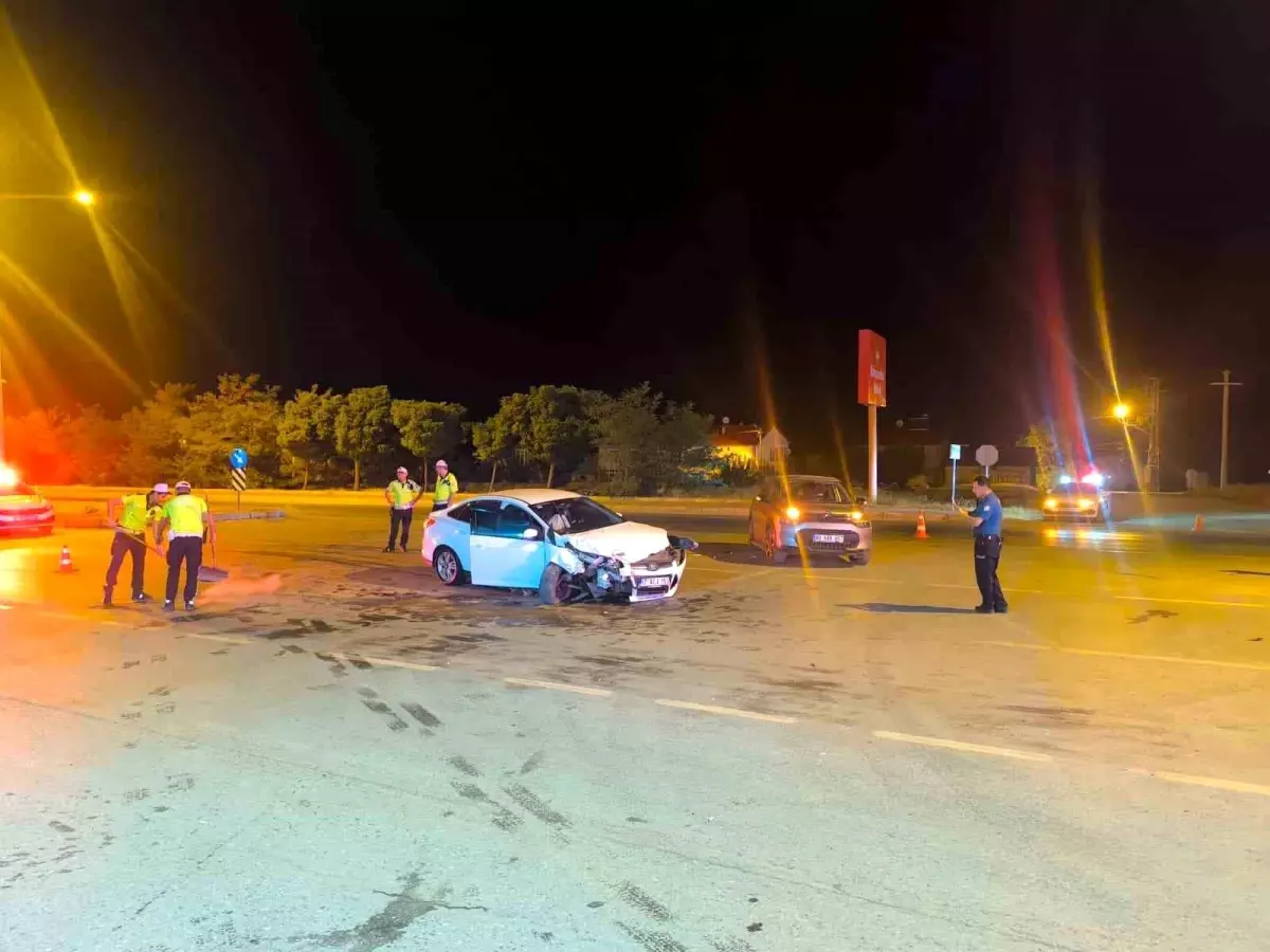 Muş-Bitlis Karayolunda Trafik Kazası: 4 Yaralı