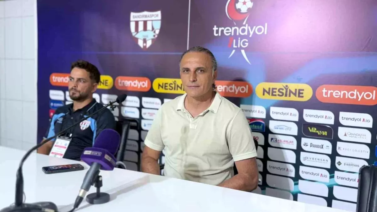 Bandırmaspor'un Teknik Direktörü Mustafa Gürsel, Adana Demirspor Galibiyetini Değerlendirdi