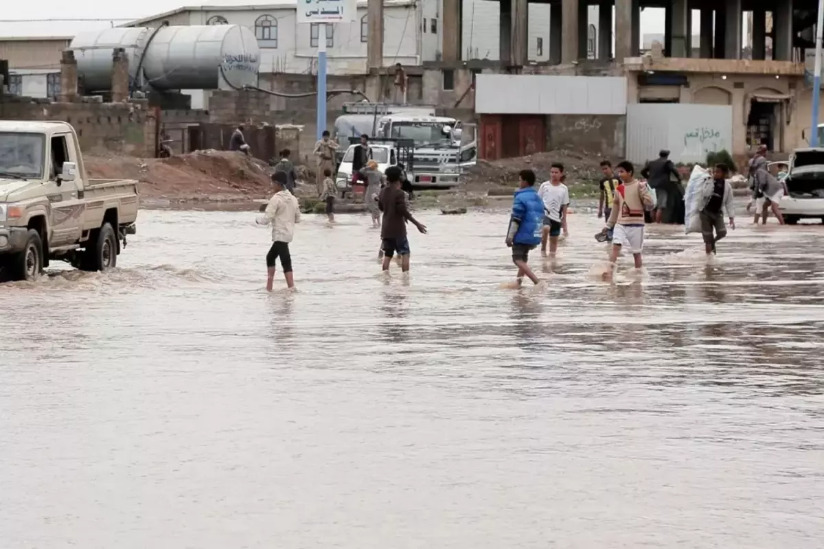Yemen'de sel felaketi! 5'i çocuk 7 kişi hayatını kaybetti