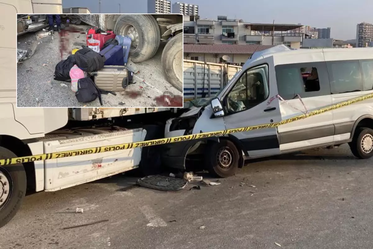 Yurt çocuklarını taşıyan minibüs, tırın altına girdi! Can pazarı