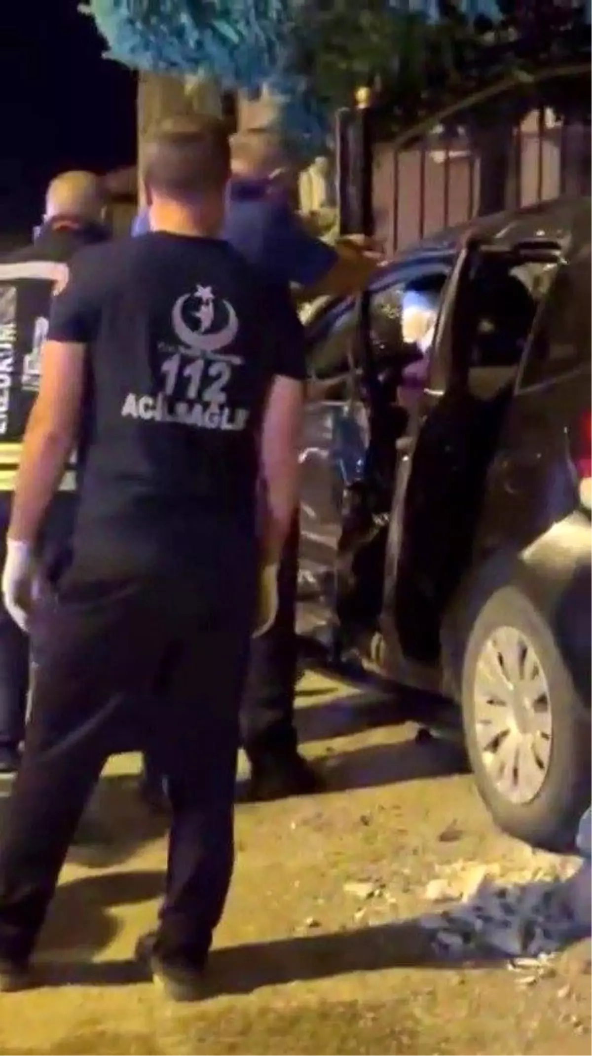 Erzurum'da Trafik Kazası: Sürücü İtfaiye Ekiplerince Kurtarıldı