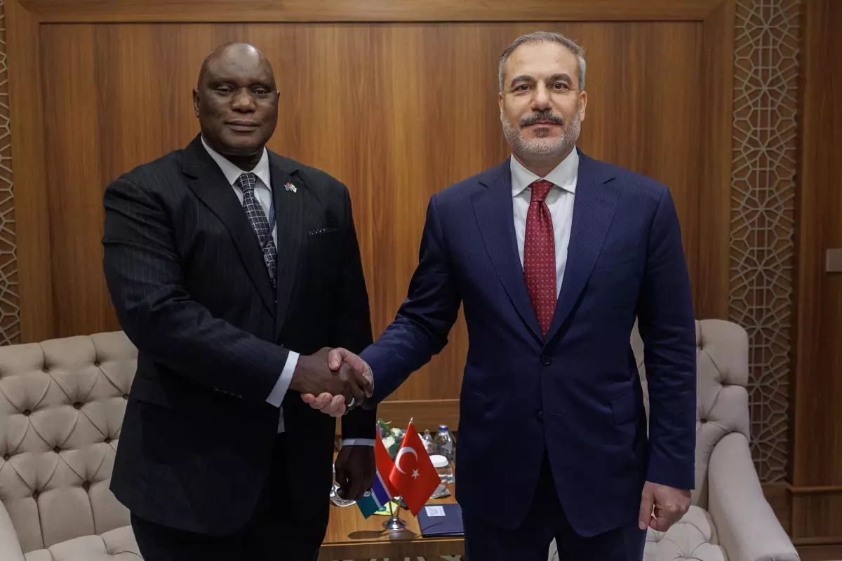 Dışişleri Bakanı Hakan Fidan, Gambiya Dışişleri Bakanı ile Görüştü