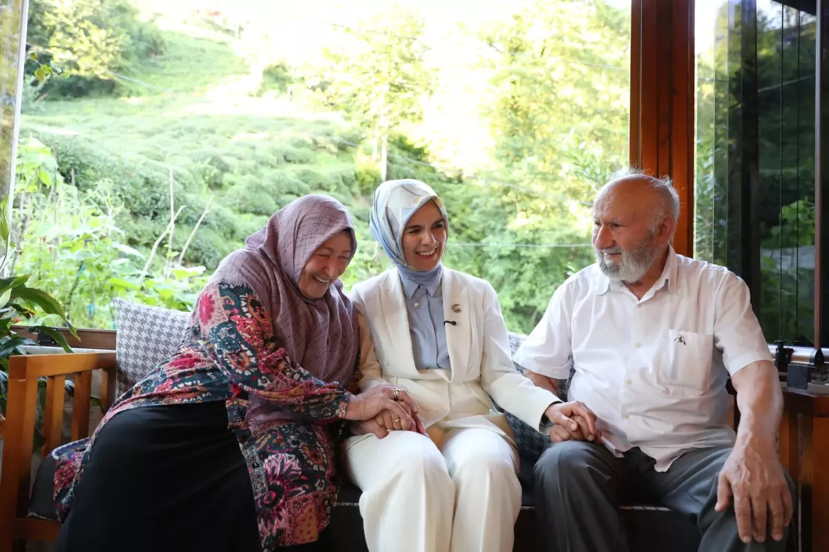 Aile ve Sosyal Hizmetler Bakanı Göktaş, Rize’de 63 Yıllık Çifti Ziyaret Etti