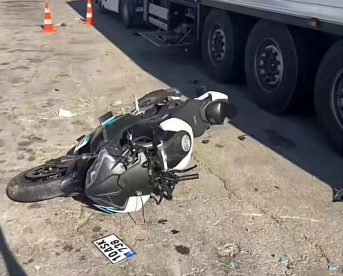 Balıkesir&apos;de motosiklet kazası: 1 ölü, 1 yaralı
