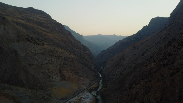 Bir Anadolu Şenliği Hakkari'yi kültür, sanat ve turizmle yeniden buluşturuyor Bir Anadolu Şenliği Hakkari'yi kültür, sanat ve turizmle yeniden buluşturuyor