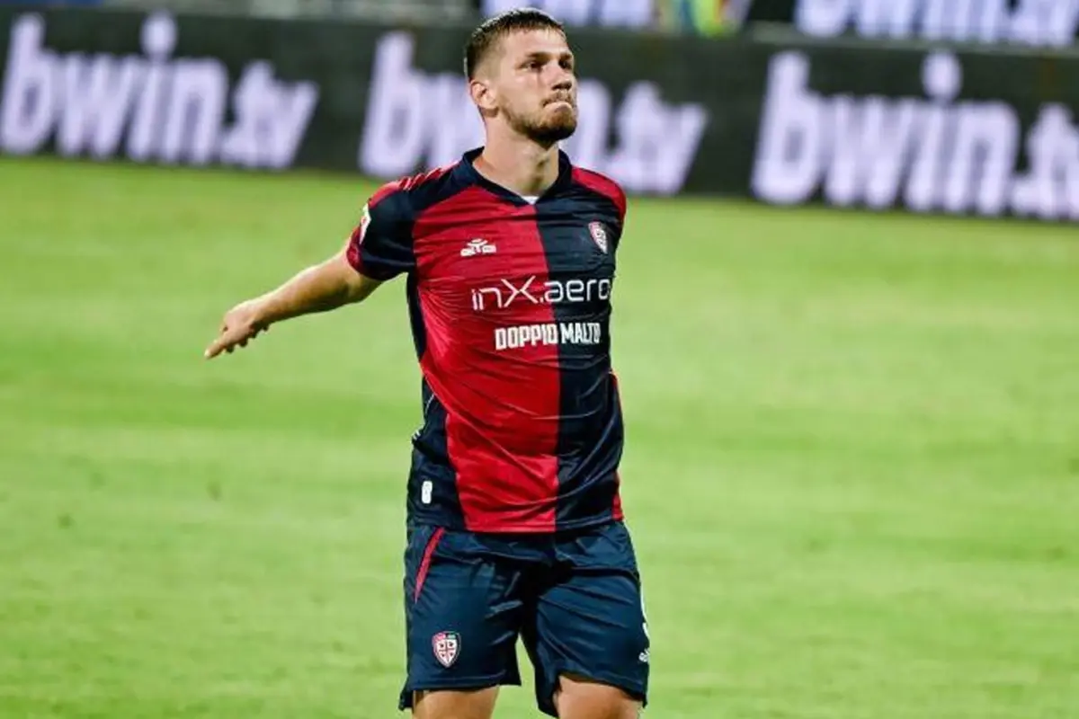 Cagliari ile ilk maçına çıkan Semih Kılıçsoy son dakikada neye uğradığını şaşırdı