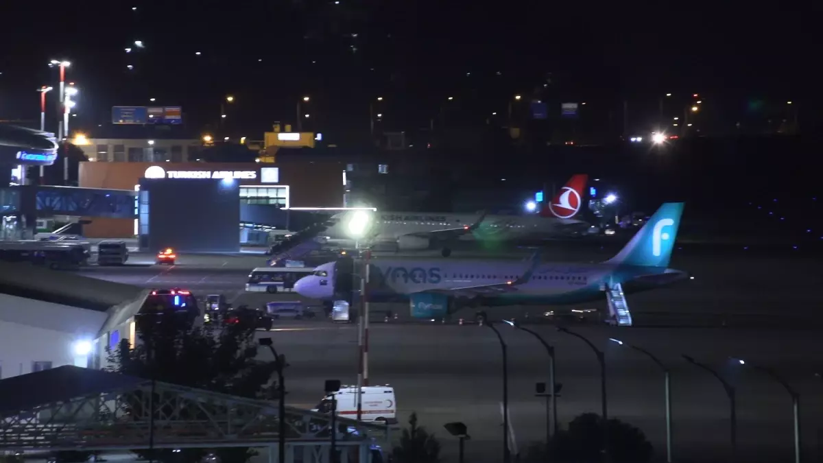 Flynas Uçağı Motor Arızası Nedeniyle Acil İniş Yaptı