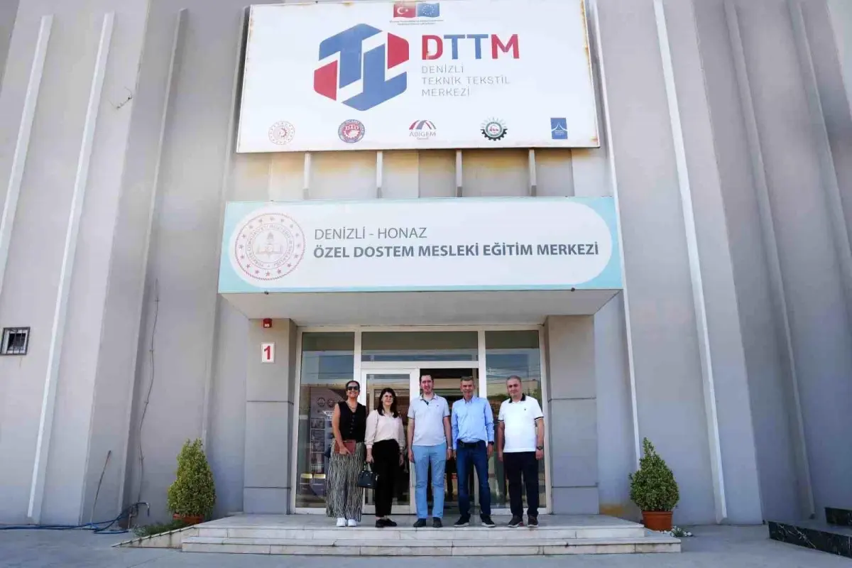 Denizli Teknik Tekstil Merkezi'ne Yoğun İlgi