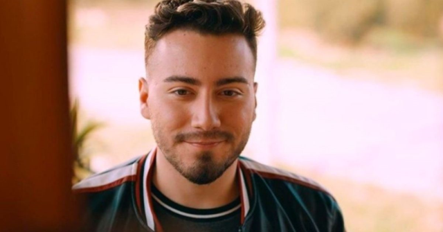 Enes Batur kimdir? Enes Batur kaç yaşında, nereli?