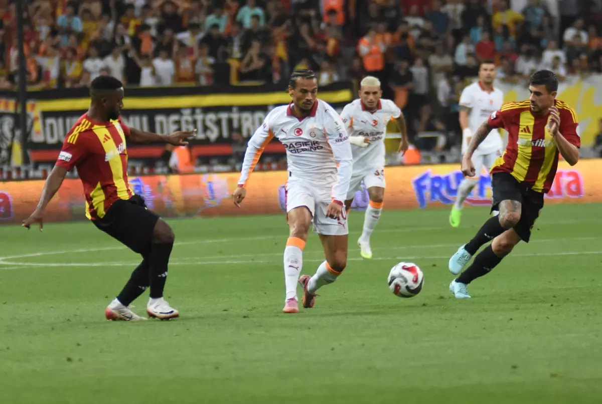 Galatasaray Kayserispor'u 4-0 Mağlup Ederek 3'te 3 Yaptı