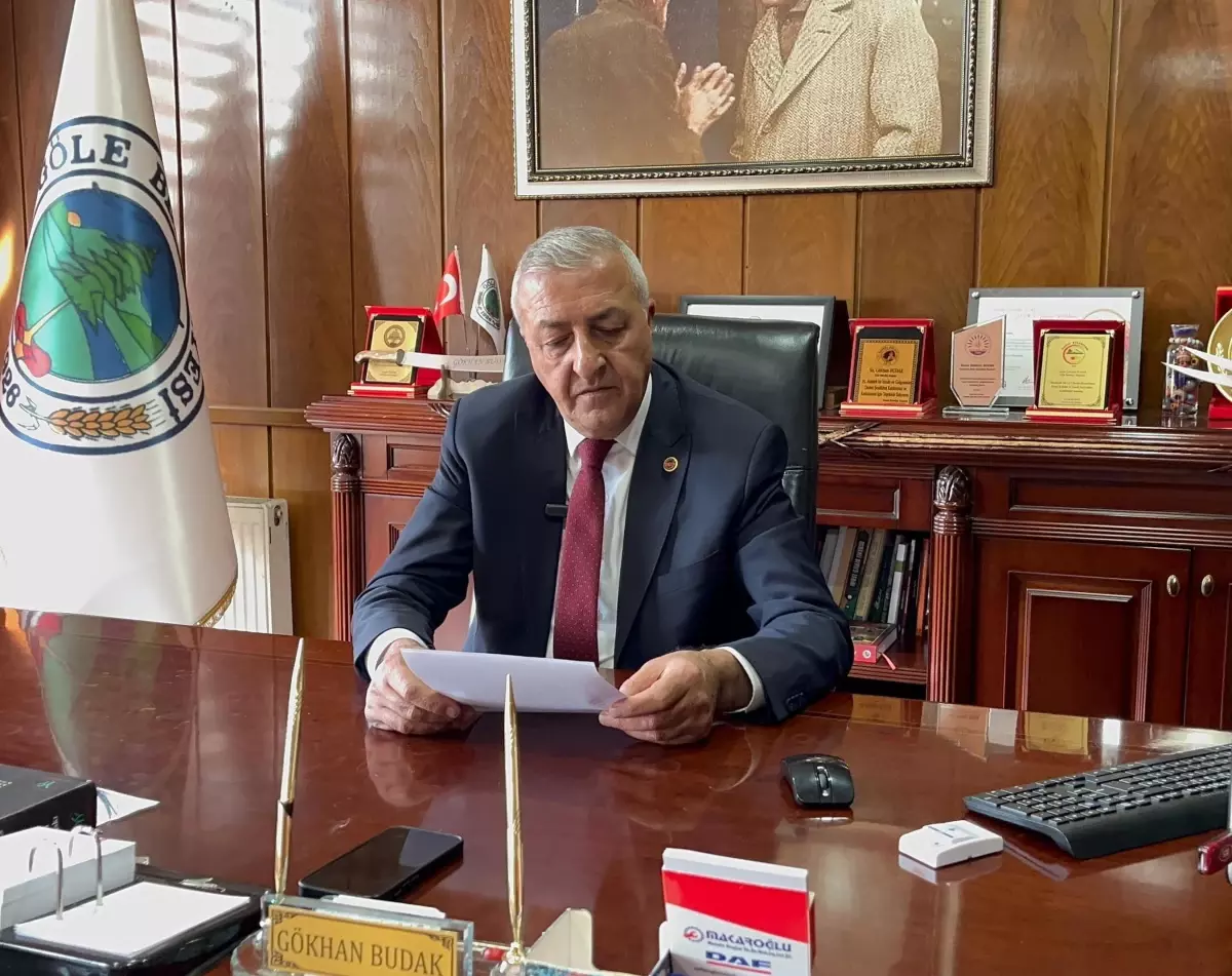 Župan Göle Gökhan Budak izstopil iz CHP