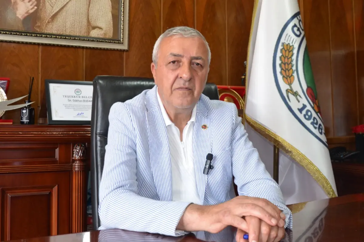Göle Belediye Başkanı Gökhan Budak, CHP'den istifa etti