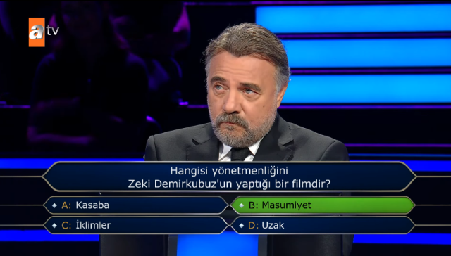 Hangisi yönetmenliğini Zeki Demirkubuz'un yaptığı bir filmdir?