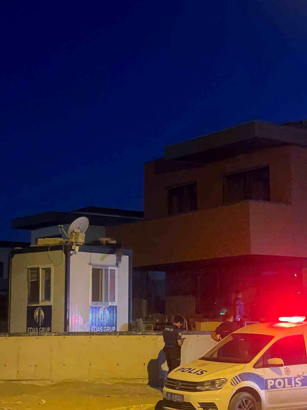 Çeşme'de İnşaat Alanında Ceset Bulundu