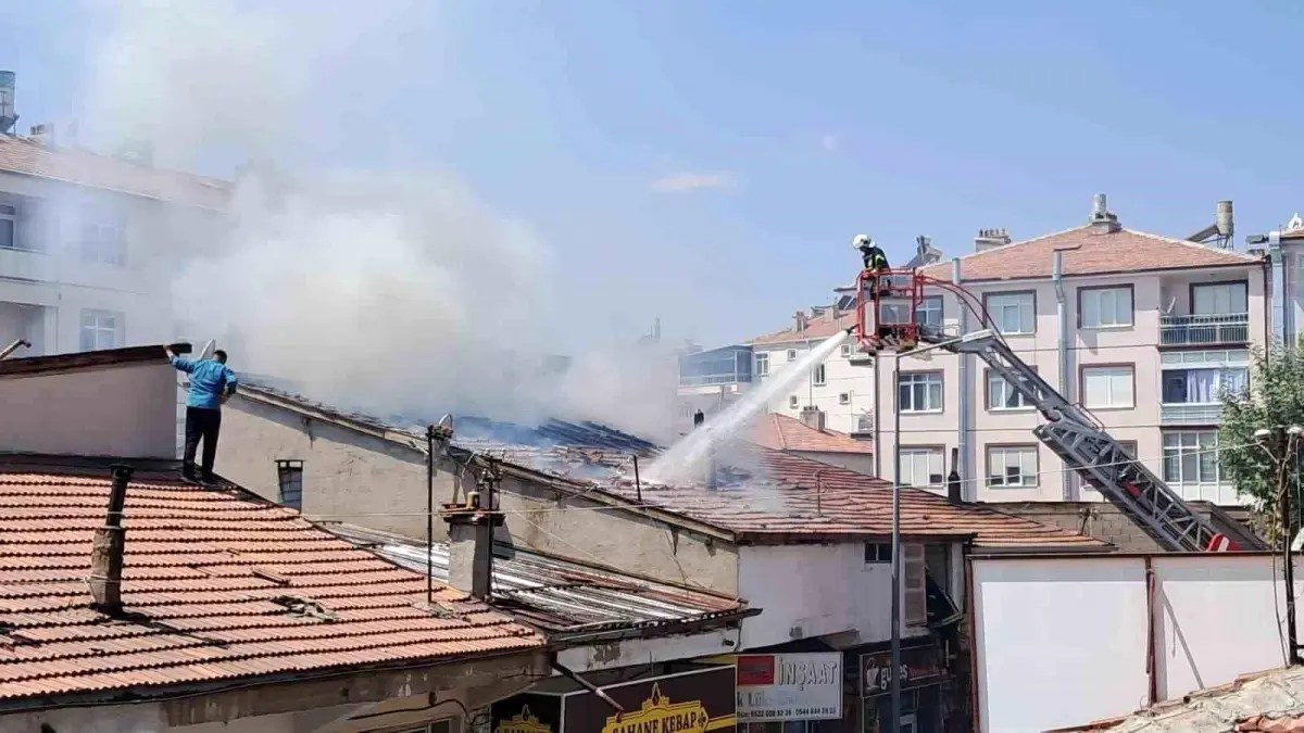 Karaman'da Çatı Yangını Korkuttu