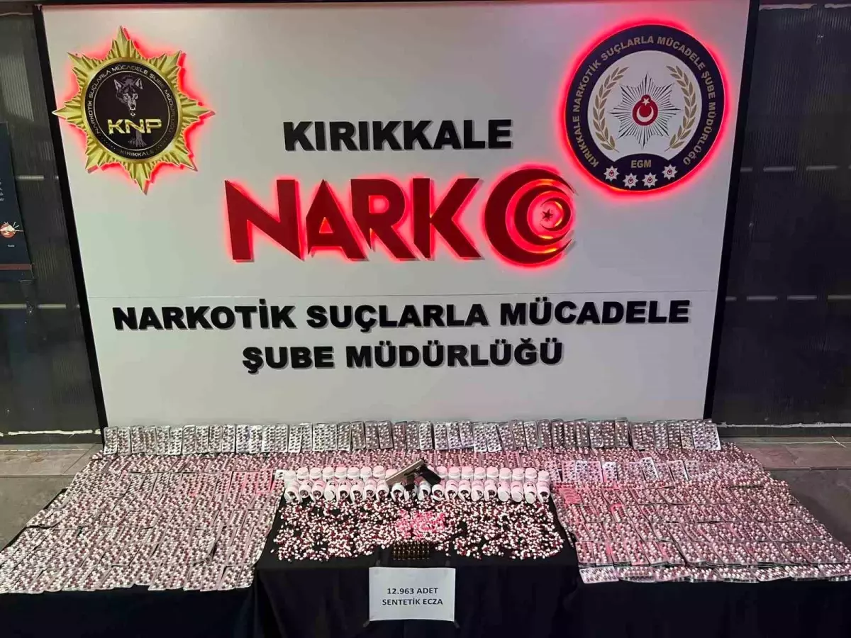Kırıkkale&apos;de 12 Bin 963 Sentetik Ecza Hapı Ele Geçirildi