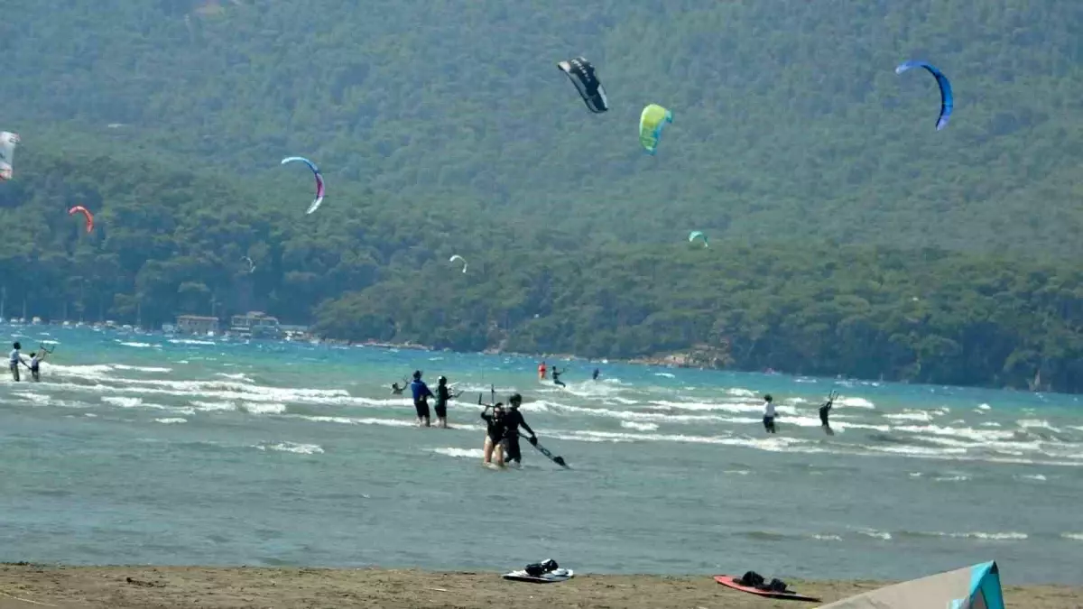 Ünlü Oyuncu Nilay Deniz, Akyaka'daki Ekstrem Spor Potansiyelini Vurguladı