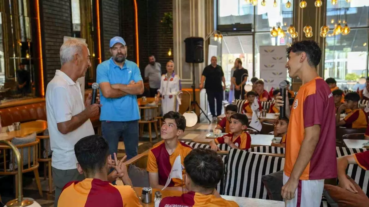 Polat Vakfı, Galatasaray Nusaybin Spor Okulları Öğrencilerini Ağırladı