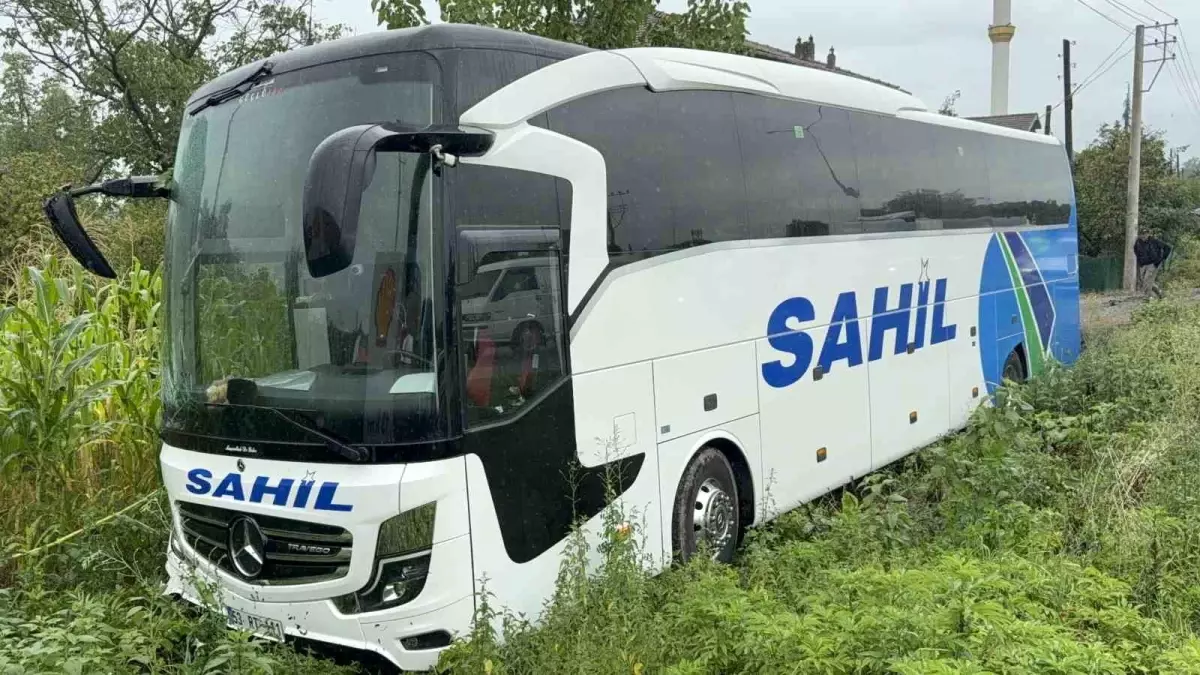 Samsun&apos;da Otobüs Kazası: İki Kişi Hayatını Kaybetti