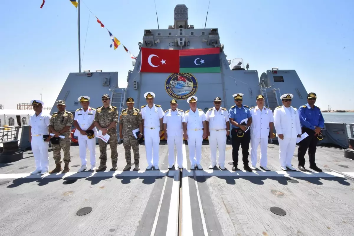 TCG Kınalıada'nın Libya Liman Ziyareti