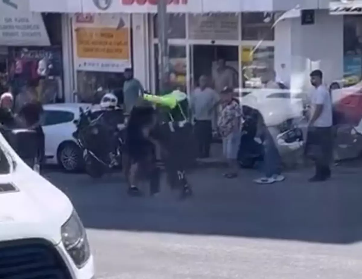 İzmir'de Trafik Polisi Saldırıya Uğradı
